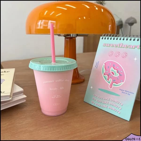 Пластиковая чашка для воды Небольшая летняя кофейня