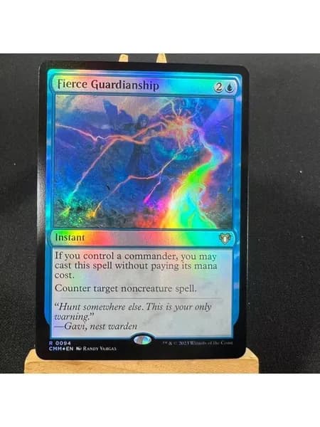 Высококачественная игровая карта Magic The Gathering, подходящая для семейных и дружеских посиделок, поставляется в прозрачном наборе.