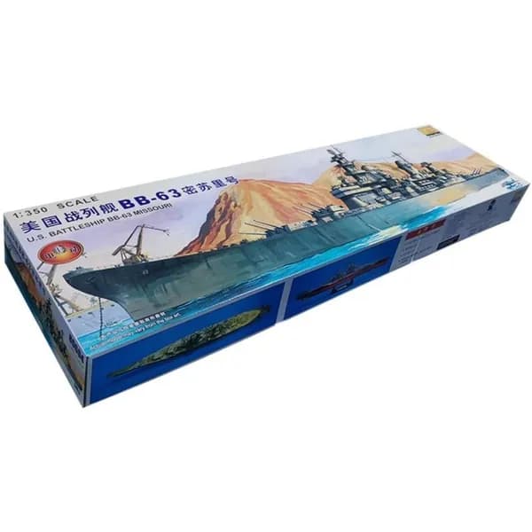 Трубчатая модель грузовика ГАЗ-66 в масштабе 1/35