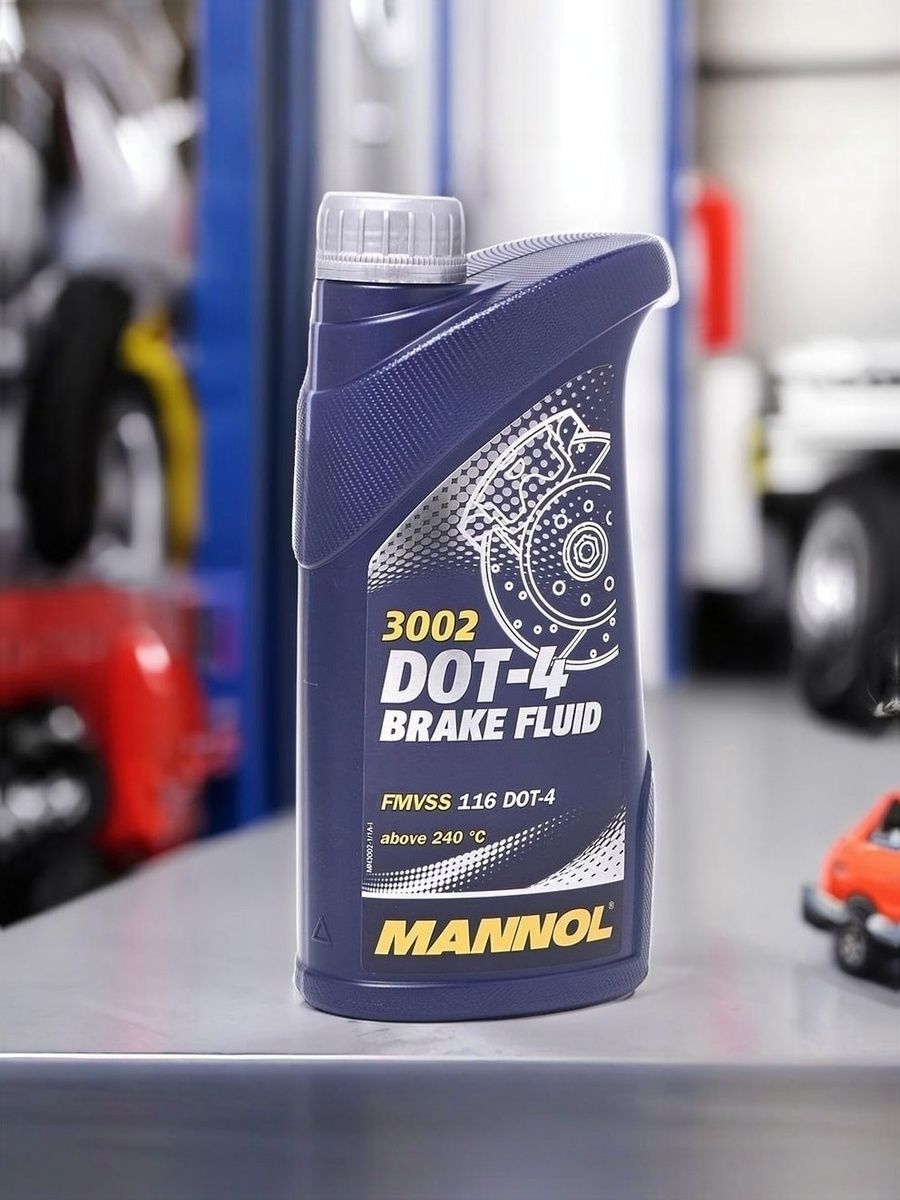 Тормозная жидкость Mannol dot-4 0,910 кг
