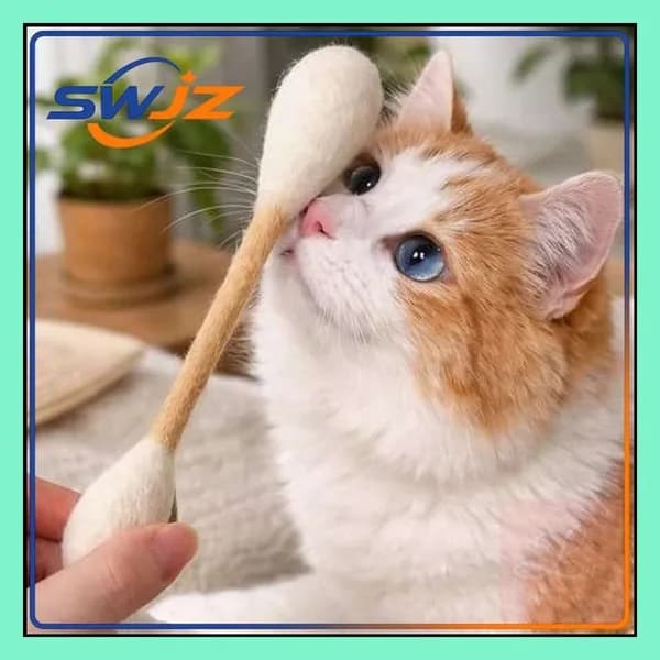 Игрушка для кошек в виде ватной палочки