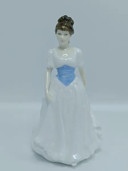 Винтажная фарфоровая статуэтка. Royal Doulton, Англия 1998 год