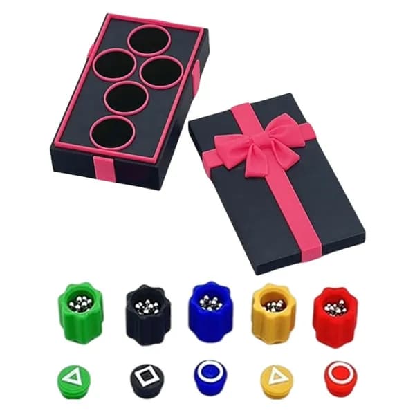 Кубики Игра в кальмара с подставкой, 5 шт., чёрные