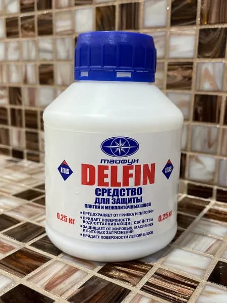 Пропитка для плиточных швов Тайфун DELFIN (пропитка Дельфин), прозрачная после высыхания, 0.25 кг