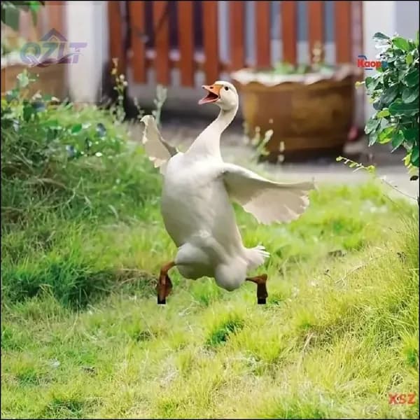 Фигурка садовая