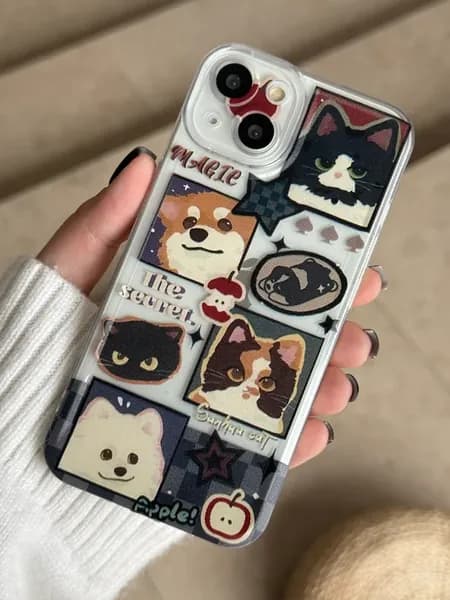 Чехол на iPhone 15 с принтом Кот и Пес
