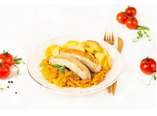 Колбаски куриные на гриле с тушеной капустой и картофелем 300 г