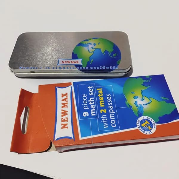 NEWMAX Набор чертежных инструментов 9 шт., металлический циркуль, линейка, транспортир, в жестяной коробке