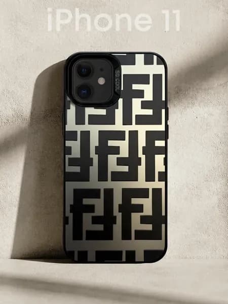 Чехол на iPhone 11