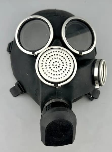 Противогаз гражданский ГП-7 с хранения 2001г размер 1