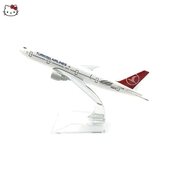 Модель самолета Turkish Airlines Boeing 777 / Турецкие авиалинии - 16см
