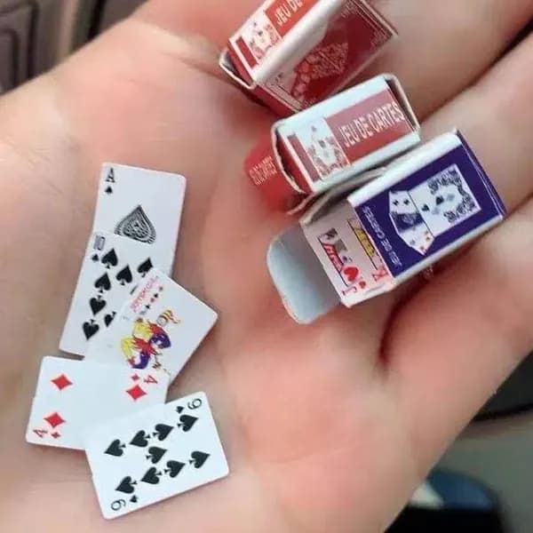Карты игральные мини 1х1.5 см