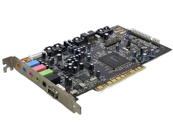 Звуковая карта Audigy 5.1 SB0230 Creative под устаревший слот PCI - для современных компьютеров НЕ ПОДХОДИТ