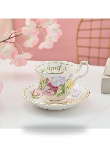 Чайный сервиз Royal Albert, серия "Лунный цветок", костяной фарфор, рисунок "Ландыш в апреле", 220 мл