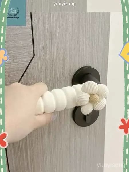 Эксклюзивная защитная накладка на дверную ручку, выполненная как ограничительстоппер