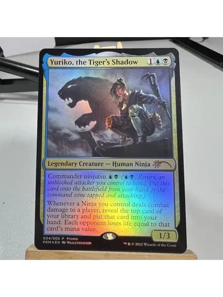 Высококачественная игровая карта Magic The Gathering, подходящая для семейных и дружеских посиделок, поставляется в прозрачном наборе.