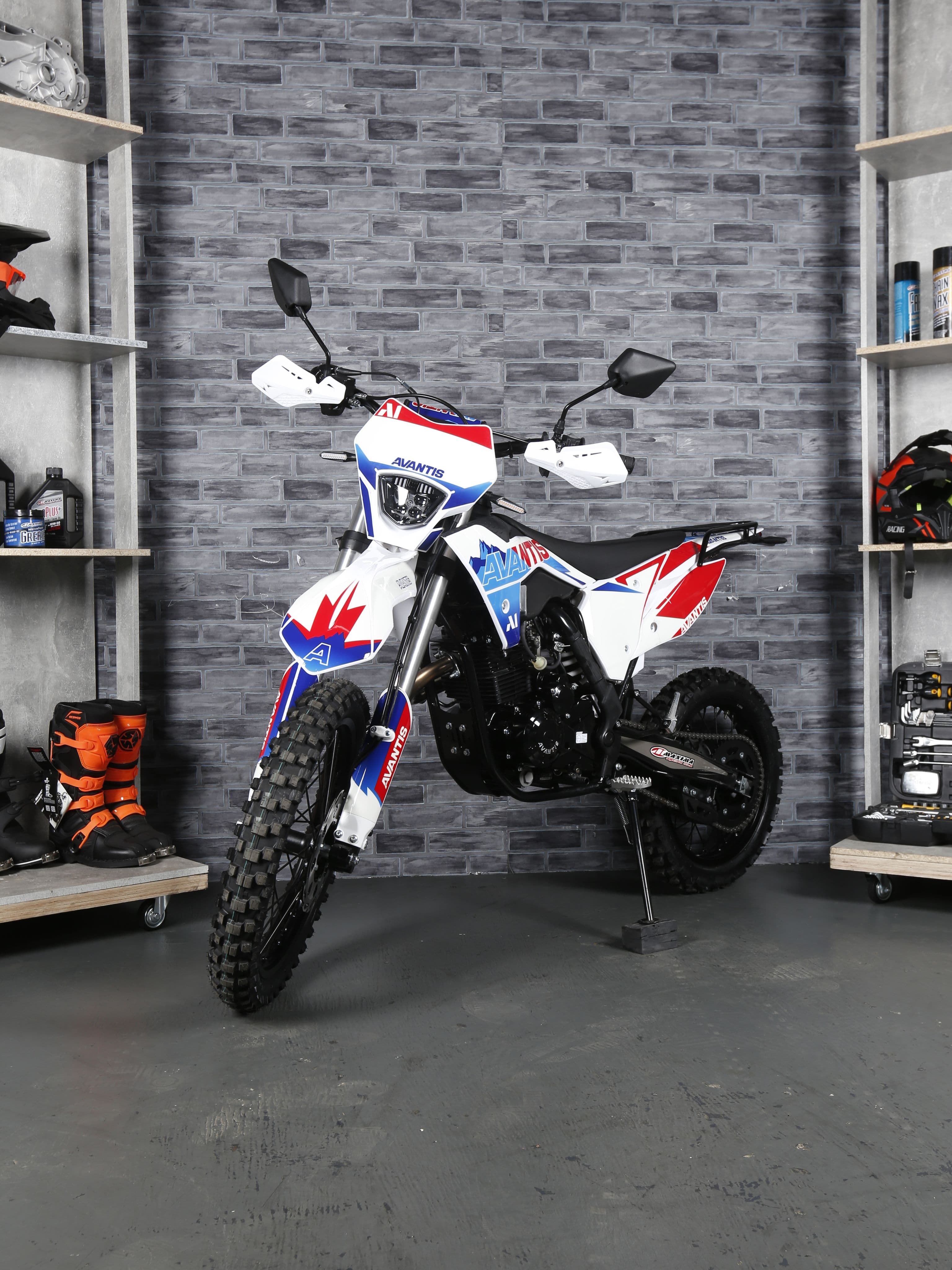 Мотоцикл Avantis A1 K19 CB200 ПТС, белый