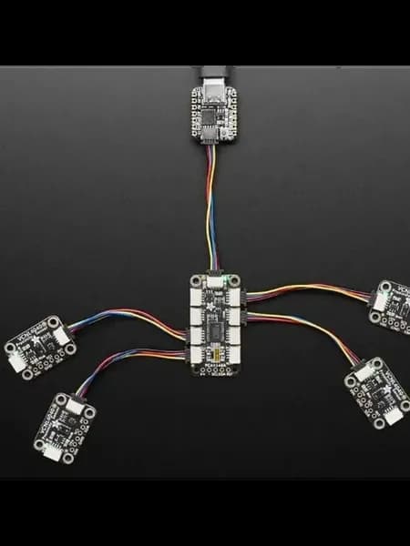 8-канальный STEMM Qwiic I2C мультипле