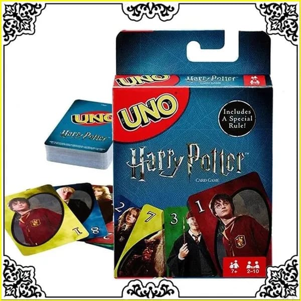 Эксклюзивная новая версия настольной игры UNO по мотивам Гарри Поттера предназначена для семейного досуга