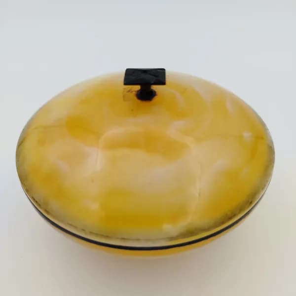 Шкатулка круглой формы, пластик, СССР, 1950-1970