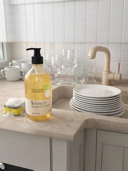 Средство для посуды Beautiful Kitchen Detergent a Forest Refill Лемонграсс 560 гр