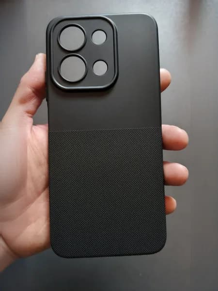 Чехол пупырчатый на Redmi 15C / Poco C85 черный матовый