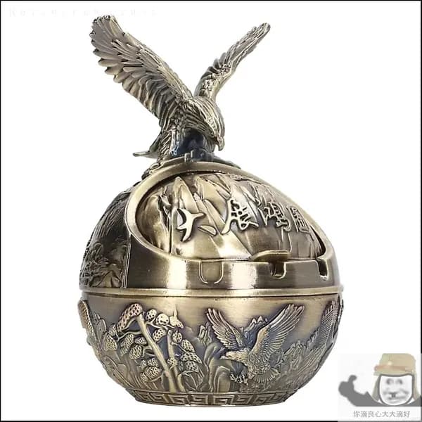 Пепельница Eagle - Винтажная металлическая пепельница с орлом, ретро дизайн для дома и офиса
