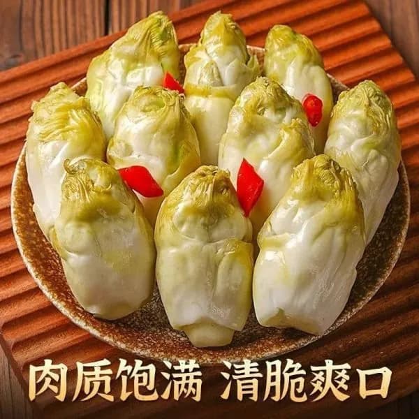 Маринованные овощи в старинных горшках по-сычуаньски, острая квашеная капуста ручной работы, аппетитная закуска к рису