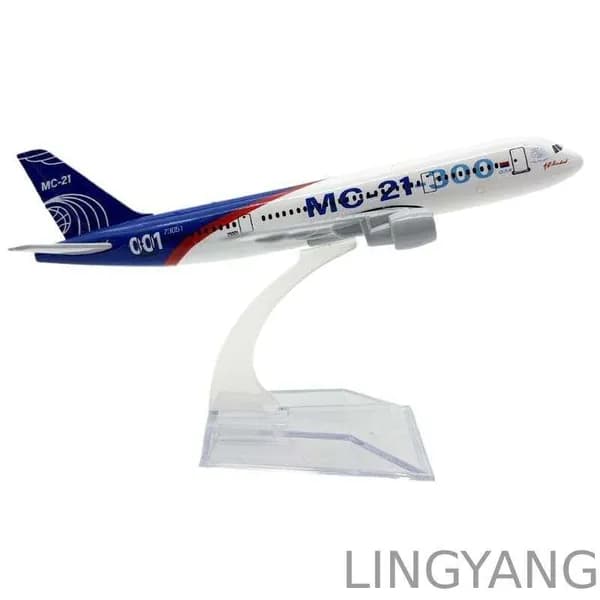 Модель российского MC-21 самолета