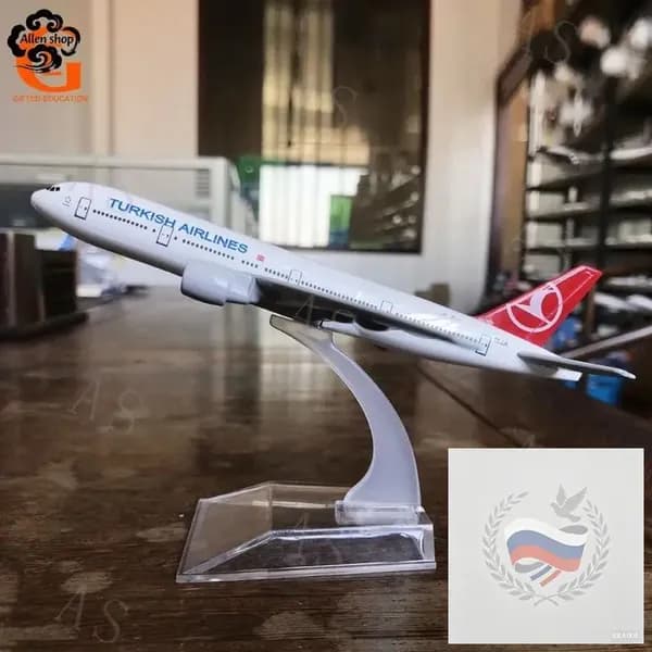 Боинг 777 турецких авиалиний, металлическая модель самолета