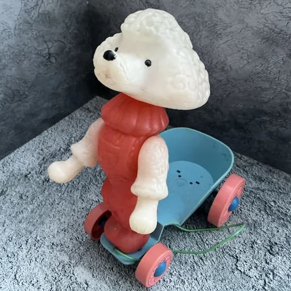 Винтажная коллекционная игрушка СССР - Собачка (пудель ) на тележке