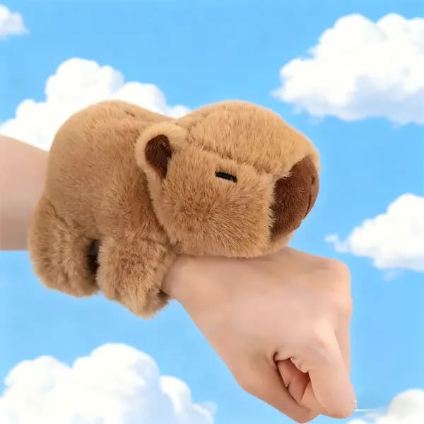 Мягкая игрушка Капибара браслет на руку