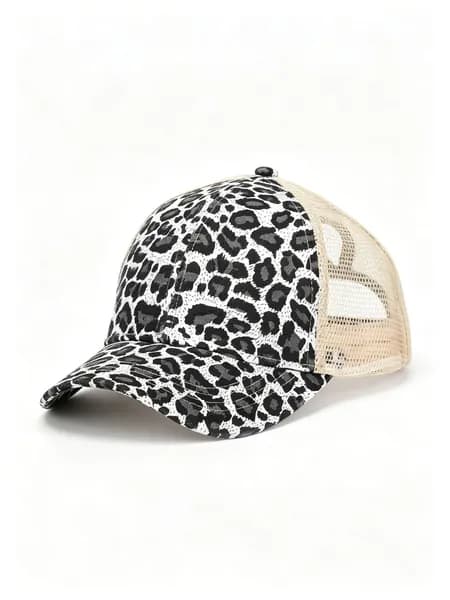 Бейсболка для рыбалки и охоты 1