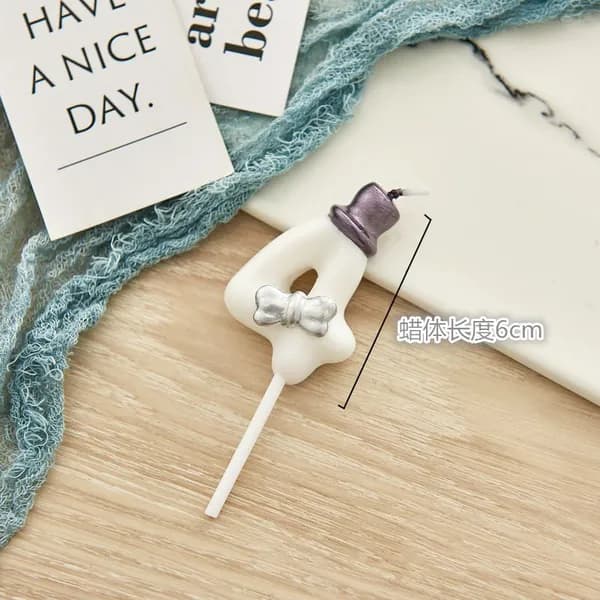 Свечи для торта цифра 0 "4" 6 см х 4.5 см 1 шт