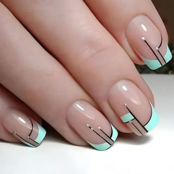 Накладные ногти ( 24 типсы + клей )