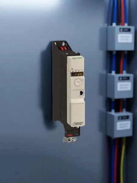 ATV32HU11N4 Преобразователь частоты Altivar ATV32 1.1КВТ 500В 3Ф