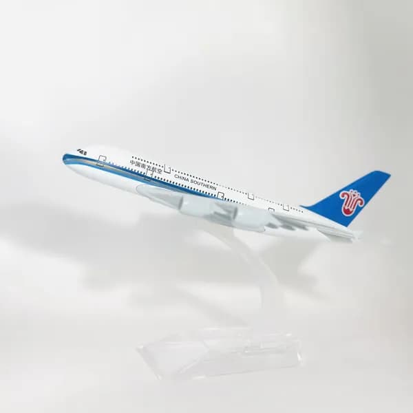 Металлическая модель самолета China Southern