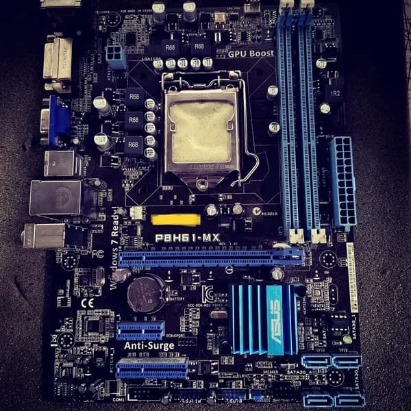 P8H61-MX/LGA1155, LGA 1155, DDR3, Материнская плата