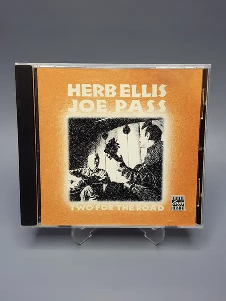 Джазовый альбом "Two for the Road" гитаристов Херба Эллиса и Джо Пасса (Herb Ellis and Joe Pass). CD диск. 1974 г.