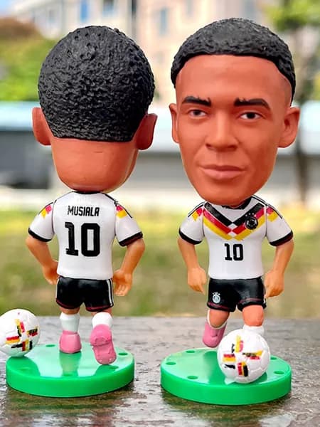 Фигурка футболиста Soccerwe Джамал Мусиала (сборная Германии)