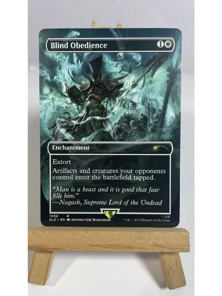 Коллекционная карта Magic: The Gathering (MTG) 1 штука с прозрачным протектором для защиты. Идеально для коллекционеров и игроков.