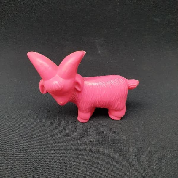 Игрушка винтажная, СССР. Пластизоль, фигурка козлика розового цвета для детских игр
