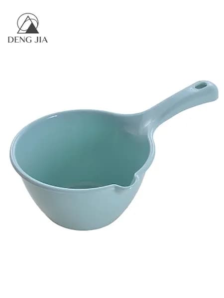 Ковш хозяйственный