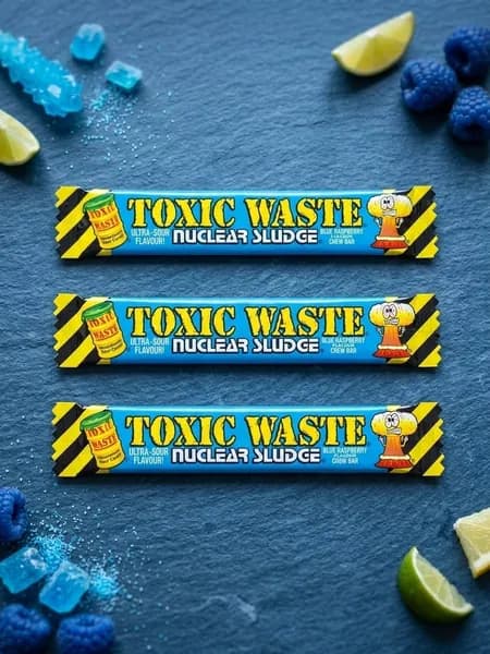 Жевательные конфеты Toxic Waste Nuclear sludge Blue Blue Raspberry Голубая малина 3 штуки * 20 г