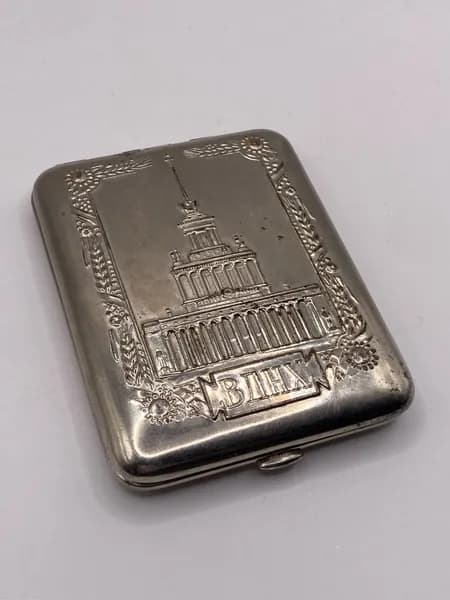 Портсигар "ВДНХ". СССР. Сталь, хром. Москва. Длина: 11 см. Ширина: 8 см.