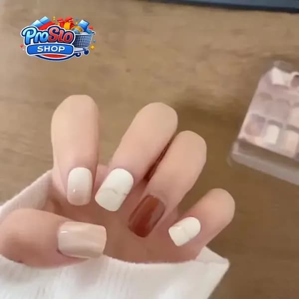 Накладные ногти с дизайном ( 24 типсы + клей )
