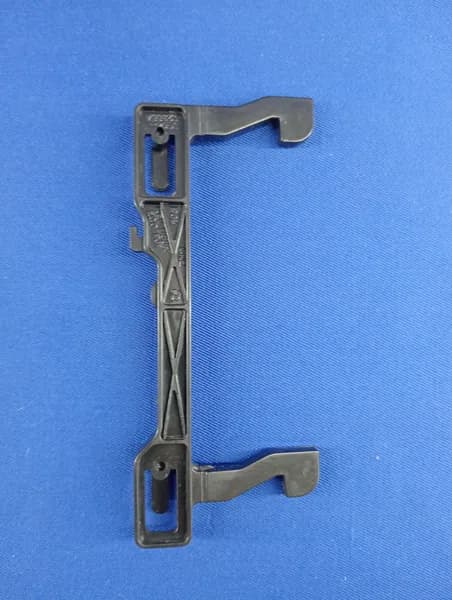 Крючок дверцы свч Samsung DE64-02355A