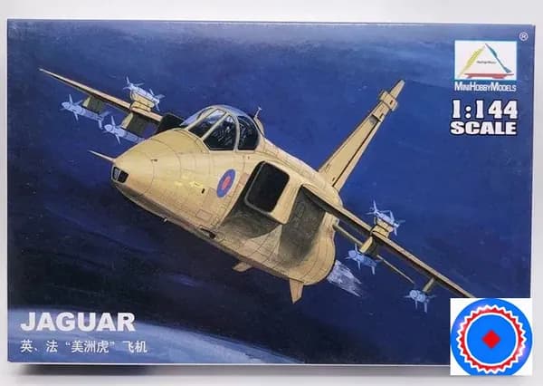 Сборная модель самолета SEPECAT Jaguar, 1:144-