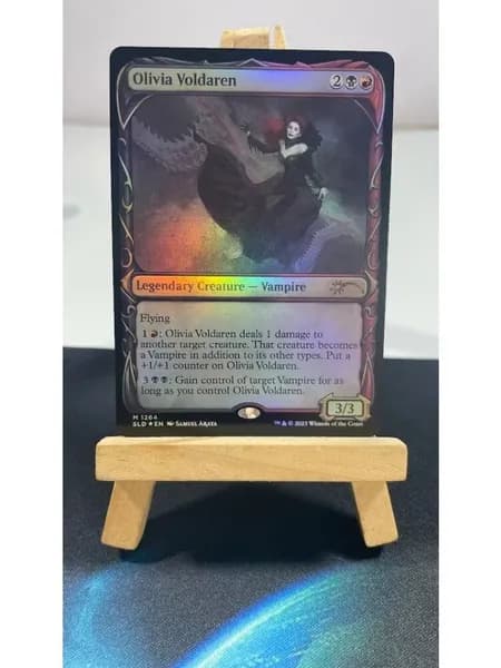 Высококачественная игровая карта Magic The Gathering, подходящая для семейных и дружеских посиделок, поставляется в прозрачном наборе.
