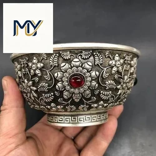 Цветочный узор, инкрустация драгоценными камнями Старинная серебряная чаша, коллекция 1933 года110